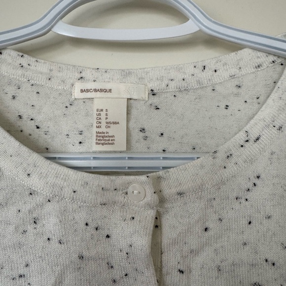 H&M Cardigan - Picture 2 of 3